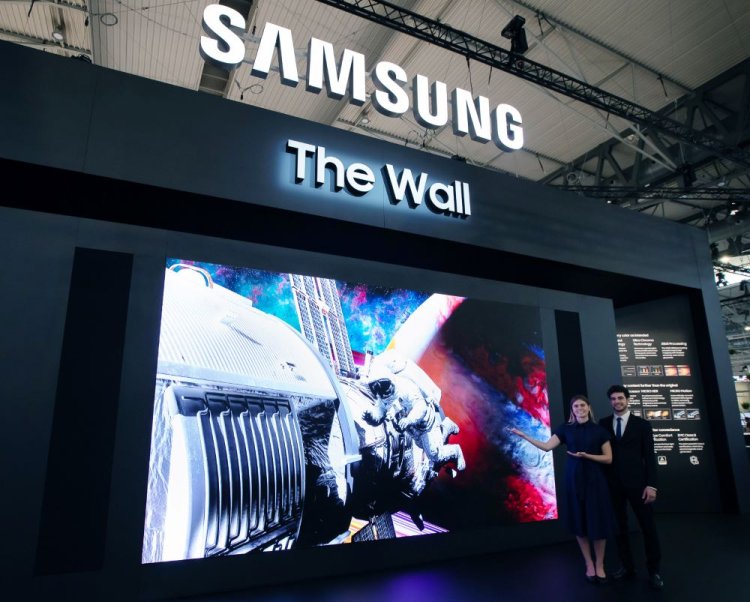 بتقنية LED سامسونج تكشف عن أحدث شاشاتها التجارية  The Wall 2022